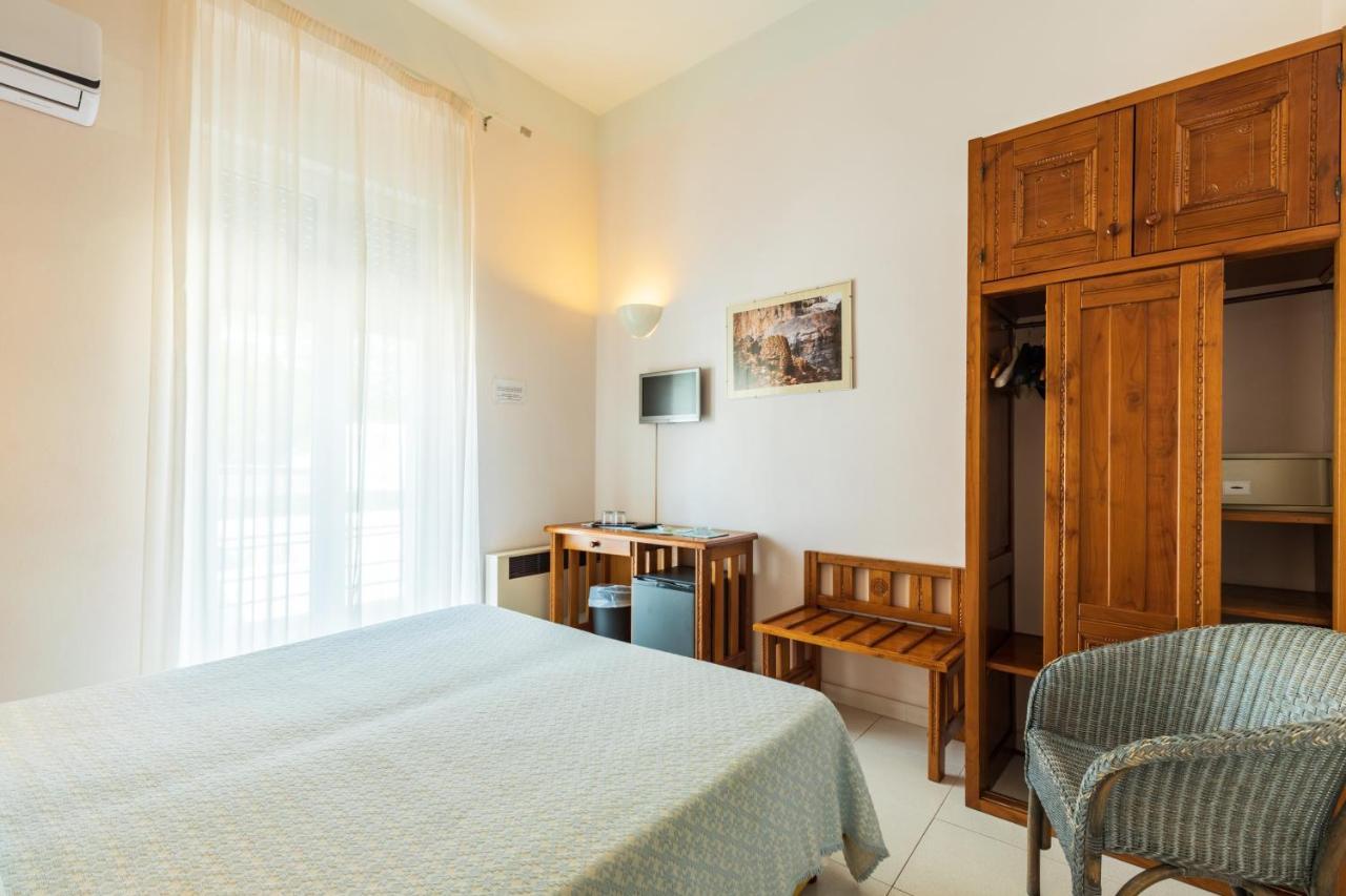 Albergo Miramare Cala Gonone Zewnętrze zdjęcie