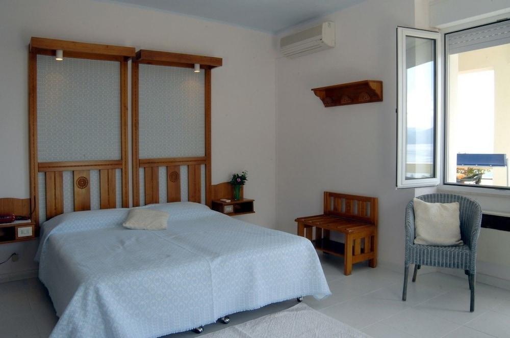Albergo Miramare Cala Gonone Zewnętrze zdjęcie