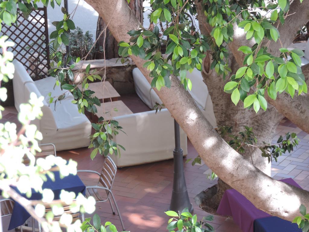 Albergo Miramare Cala Gonone Zewnętrze zdjęcie